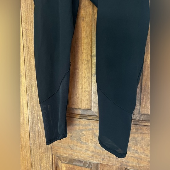 Adidas Women’s Black PrimeGreen Leggings High Rise Size Large - Picture 5 of 8